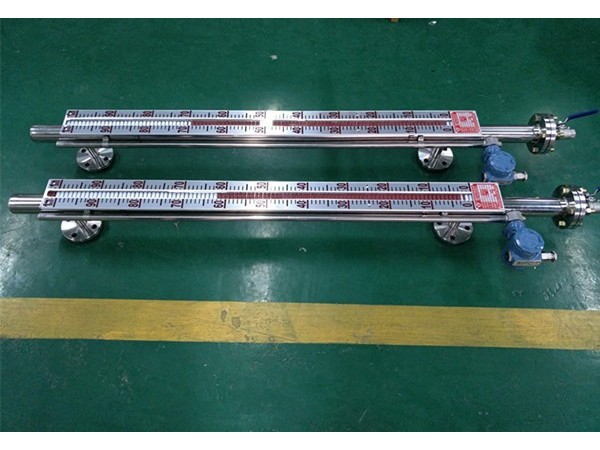 磁翻板液位計(jì)遠(yuǎn)傳變送器介紹及注意事項(xiàng)