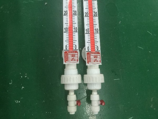 防腐磁翻板液位計的安裝
