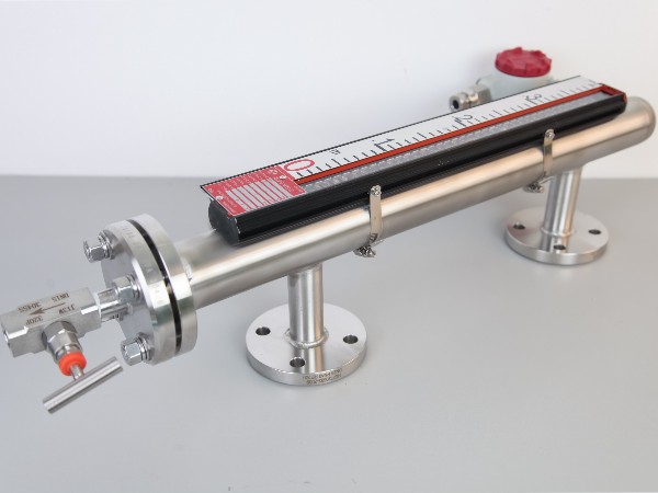 真空容器磁翻板液位計(jì)的常見問題和解決方案